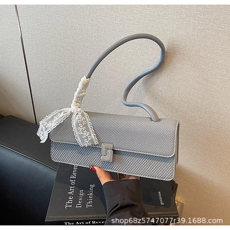 

Simple Western-style underarm baguette bag 2025 spring/summer new Korean version fashionable sweet silk scarf shoulder bag popular women s bag синій