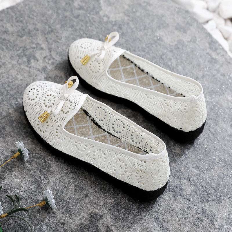 Summer Women's Shoes 2025 New Old North Cloth Shoes Women's Breathable Mesh Shoes Soft-soled Mother Shoes Non-slip Hole Shoes Sandals