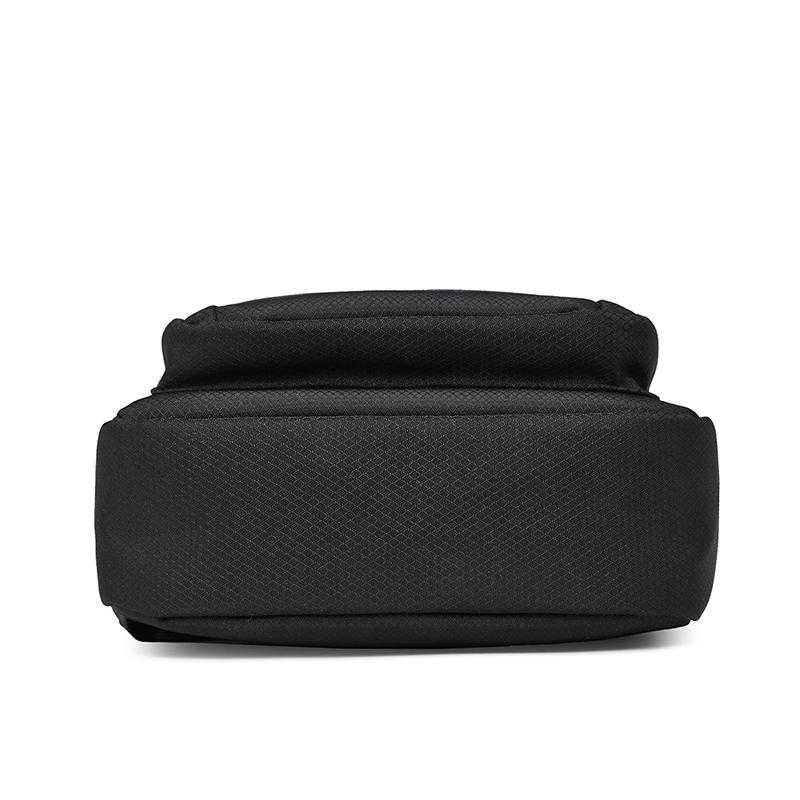 Men's Chest Bag Outdoor Shoulder Crossbody Bag Sports Mobile Phone Bag