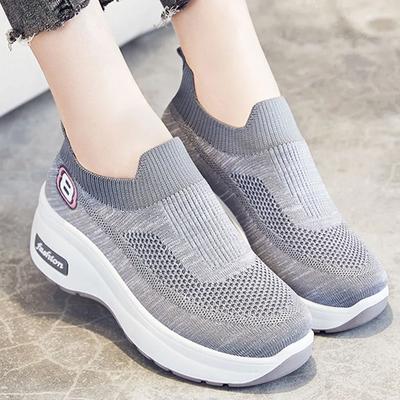 Fashion Sneakers for Women  New Spring Mesh Breathable Sport Shoes Fashion Wedge Platform Casual Slip On Ladies Vulcanized Shoes