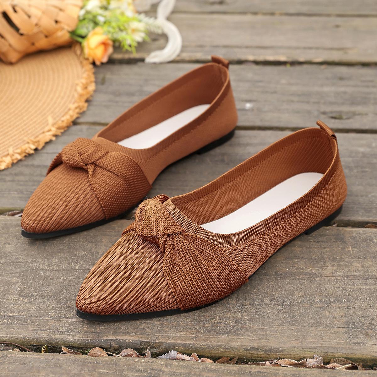 

Autumn foreign trade large size single shoes women s 2025 new Korean version pointed head one pedal flat bottom shallow mouth Roman women s shoes 43 коричневый
