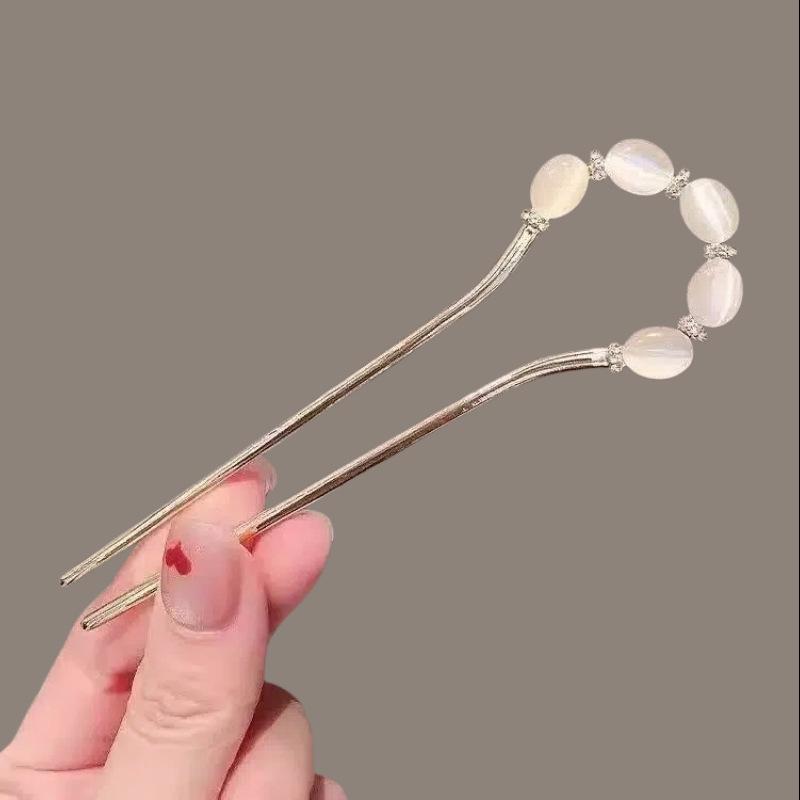 Elegant U-shaped Tassel Hairpin: Versatile Ancient Style Accessory for Updos