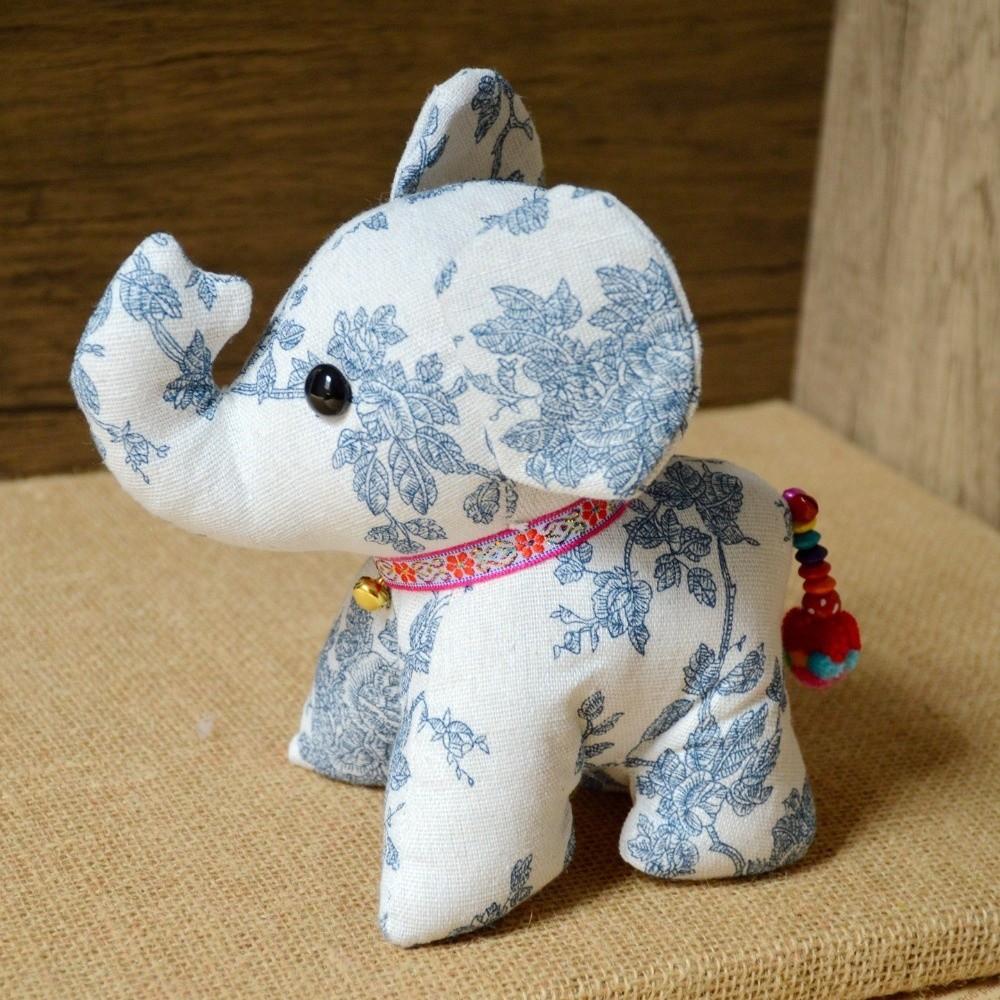 Thai Fabric Elephant Plush Doll Toy Ethnic Ganesha Stuffed Animal Elephant Ornament Travel Gift