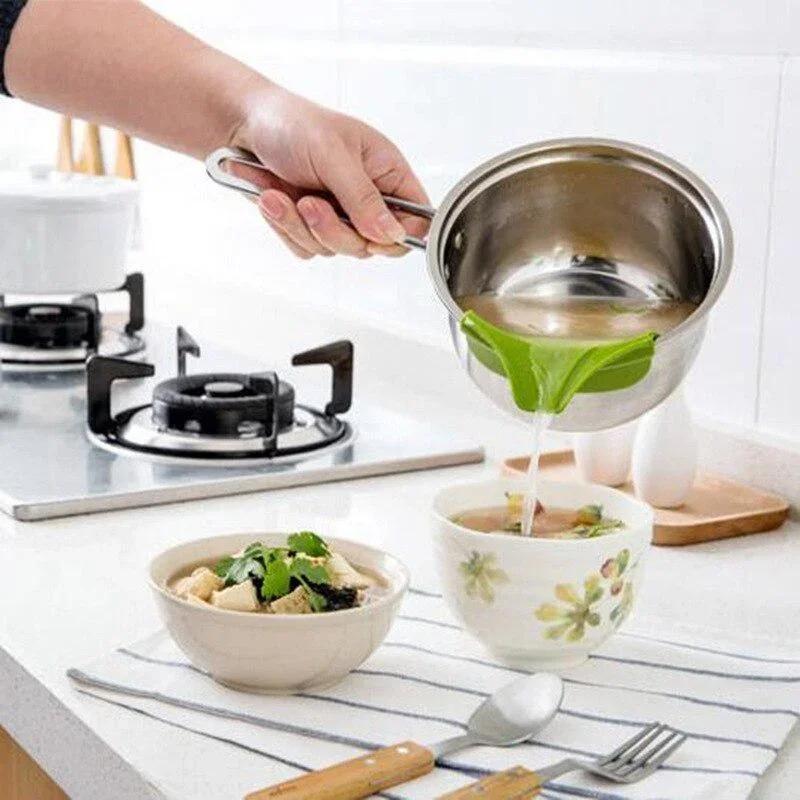 Convenient Kitchenware Pot Solid Color Green Color Silicone Liquid Diversion Nozzle Soup Kitchen Gadget Portable Accessory Tools