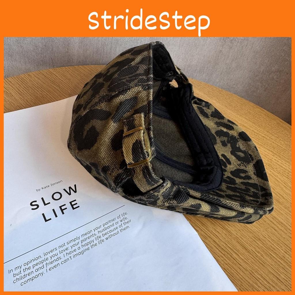 Retro Leopard Trendy Print Flat Cap Windproof Warm Travel Features Looks Casual