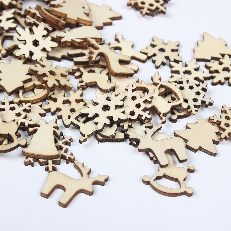 100Pcs Natural Wooden Christmas Ornaments DIY Wood Chips Xmas Tree Hanging Pendants Home Holiday Craft Gift Decoration Supplies