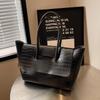2025 Large Capacity Women's Stone Texture Retro Tote - Trendy Korean Style Handbag