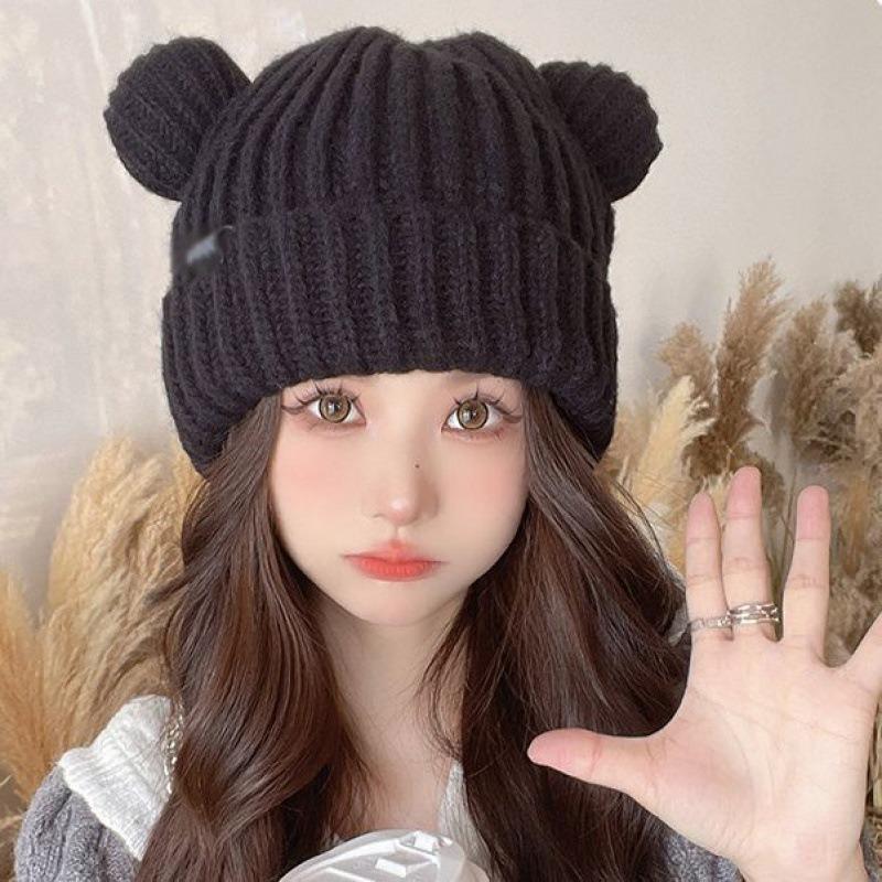 A cute cat ear knitted wool hat for children is fashionable in autumn and winter, fashionable and velvet to keep warm