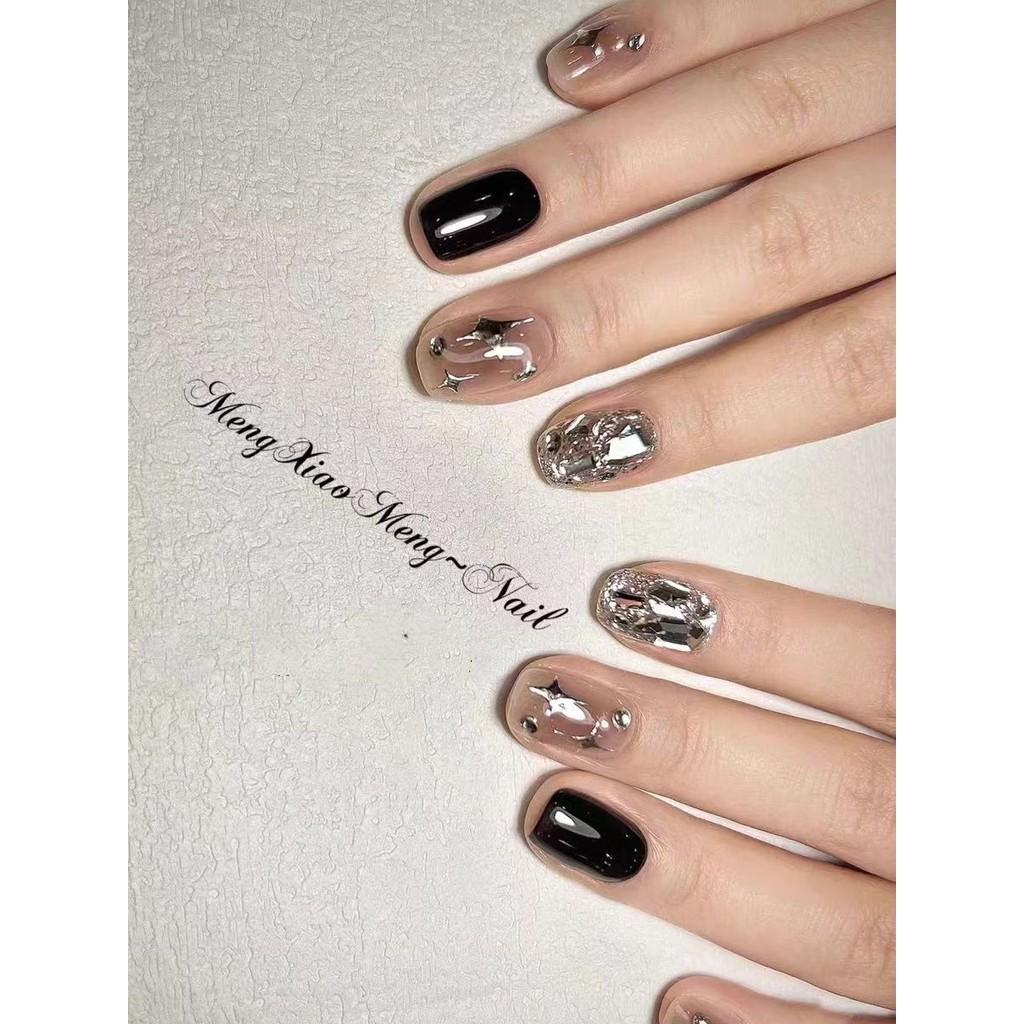 100% HANDMADE Fake Nail Set With Glue Black Slash Diamond 4-pointed Star Short Style Phototherapy Nails Reusable and Removable Nails