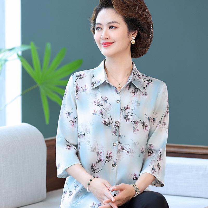 

Stylish Silk Mid-Sleeve Shirt for Middle-aged Women 4XL (recommended 135-150 lbs) світло-зелений колір