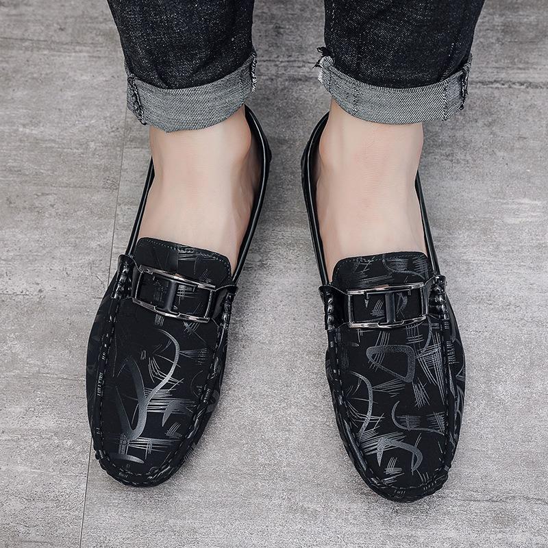 

Summer new versatile trend men s shoes soft leather soft sole wear-resistant Doudou shoes fashion classic business men s shoes 39