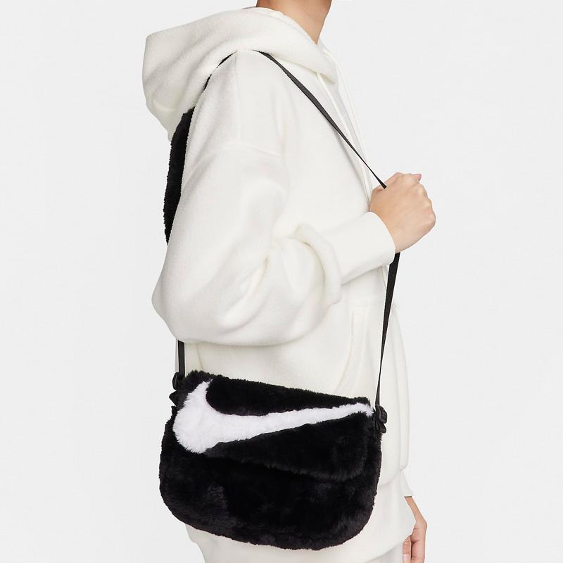 Nike Sportswear Futura 365 Faux Fur Crossbody Bag 1L Black / Black / White (Unisex) Crossbody Bags FB3048 010