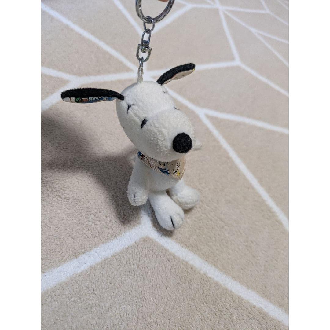 [Not for sale] Snoopy stuffed toy mascot keychain scarf