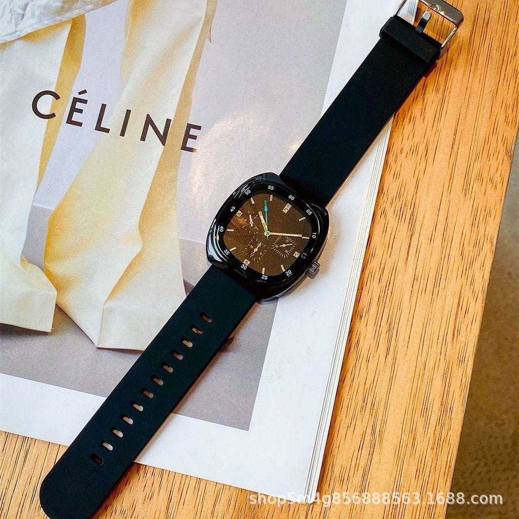 Silicone Watch Strap Mens Quartz Watch With Mineral Glass For Business Style Office Use