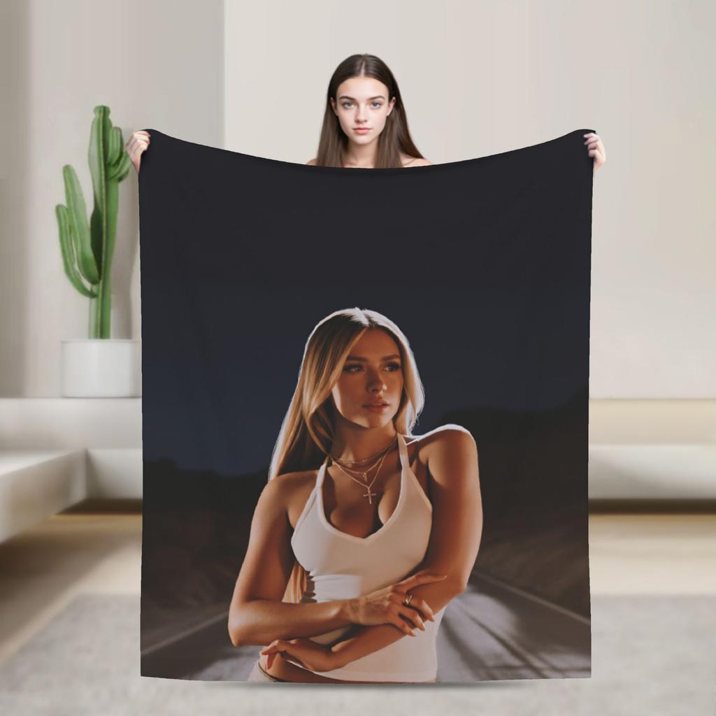 Coperta di Flanella Tate McRae Cantante Canadese Coperta Morbidissima per Divano Letto Viaggio Copriletto Novità Copri Divano Letto