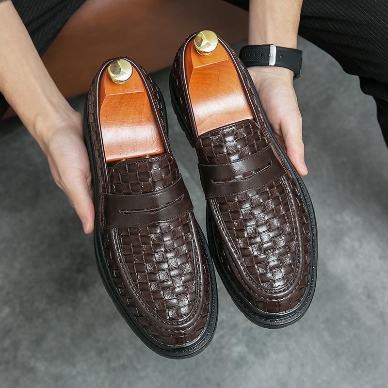 Men's leather shoes summer breathable new woven air cushion men's shoes British style casual loafers men's one pedal