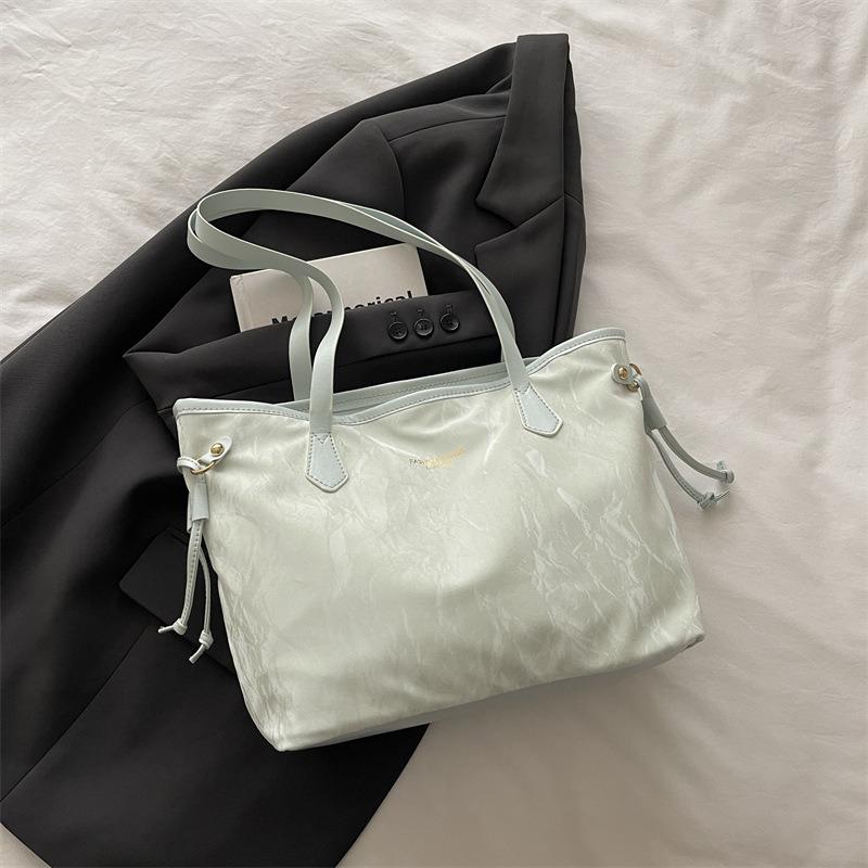 Shoulder bag to work commuter women's bag autumn new fashion niche casual simple retro hand carry tote bag women