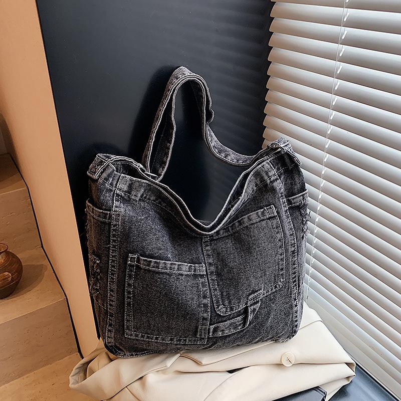 Casual Versatile Women's Denim Shoulder Bags Large Capacity Commuter Ladies Crossbody Bag Pocket Dsign Female Handbags Tote