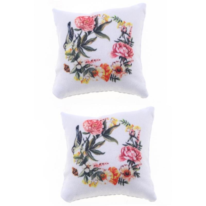 2Pcs Dollhouse Bedroom Sofa Scene Bjd Living Room Micro Model Decorative Craft Miniature Easter Pillow For Home Festival Gift