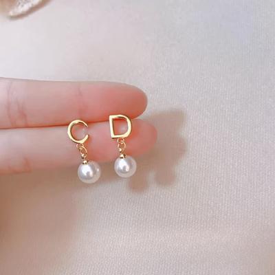 Letter CD Pearl Stud Earrings Women's Light Luxury Niche Design Sense Asymmetrical English Earrings Temperament Earrings