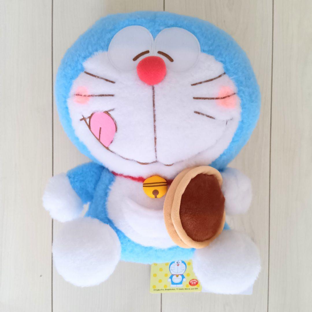[New and unused with tags] Doraemon Red Hoppe L Plush Toy Dorayaki Love Ver.