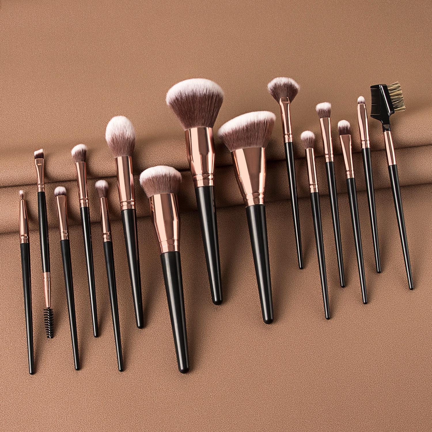 

15-Piece Portable Makeup Brush Set for Beginners - Includes Eyeshadow and Powder Brushes