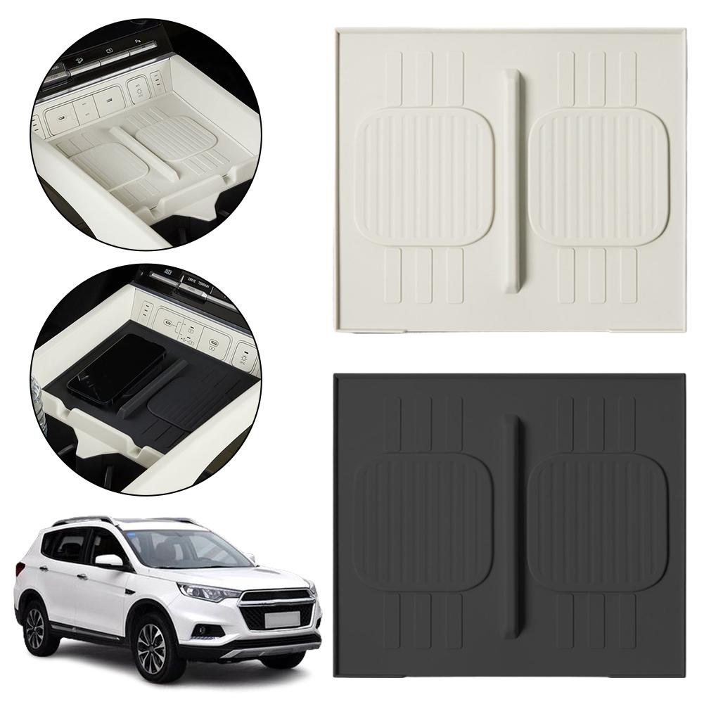 For Hyundai Santa Fe 2025 Wireless Charging Pad Auto Interior Accessories Car Phone Non-slip Charger Mat Silicone Protective Pad