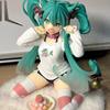 Hatsune Miku Figure, Cat Ear Sitting Pose Short Sleeve Pajamas Anime Girl Figurine, Desktop Ornament Doll, Collectible Toy Gift