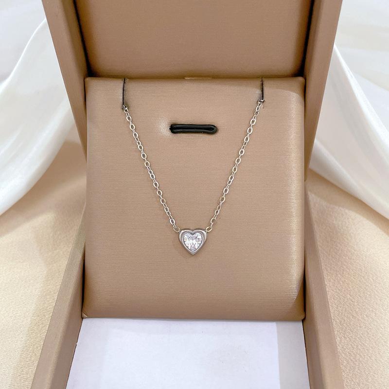 Cold Wind Love Personality Minimalist Wind Furnace Real Gold Necklace Female Collarbone Chain