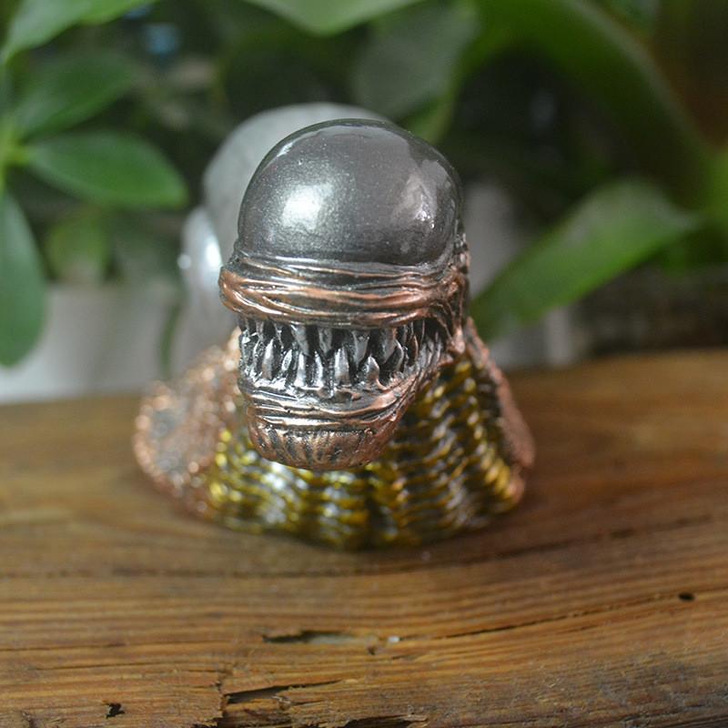 Hand-painted Decorative Snail Sculpture Colorful Resin Art For Rustic Farmhouse Style