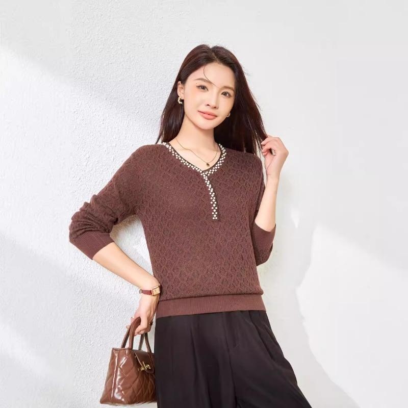 Silk wool beaded v-neck pullover knitted sweater women's autumn new jacquard solid color long-sleeved pullover bottoming top