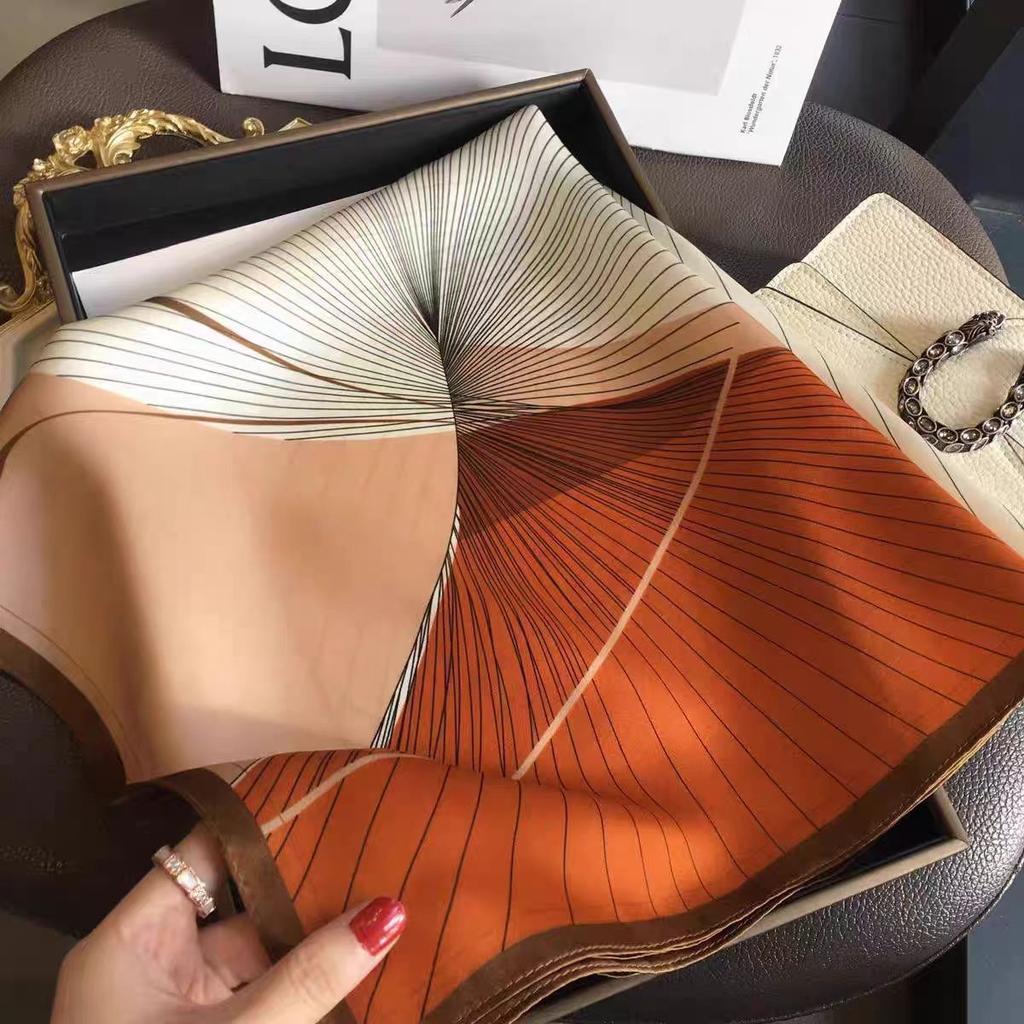 100% Mulberry Silk Plain Crepe Satin Square Scarf High-end Women's Spring, Summer and Autumn Temperament Simple Fashion Silk Scarf Scarf