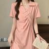 Elegante Falten Asymmetrische Kleider V-Ausschnitt Damen Vintage Chinesischer Scheibenverschluss Sommer A-Linie Taille Midi-Kleid