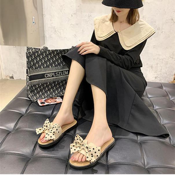 The 2024 Fashion Women Slippers Bow Style Design Ladies Slides Quality Sllides Woman Sandals Tranparwnt with a Cheap Price