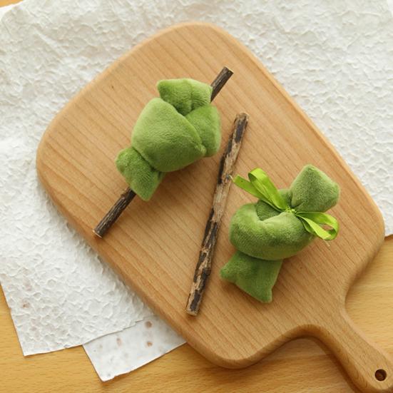 Plush Cat Chew Toy with Bell Natural Silver Vine Catnip Toy Grilled Skewer Shape Kitten Teething Toy for Teeth Cleaning Anxiety Relief
