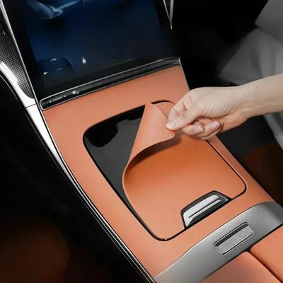 Pro Mercedes Benz Třída C 2024 C260L C200L GLC 2024 Silikonová podložka na středovou konzoli Prachotěsná protiskluzová podložka Příslušenství LHD