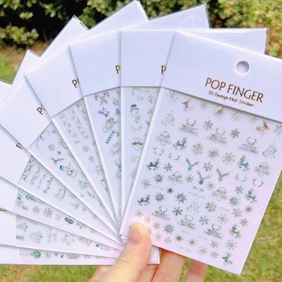 Ottimo adesivo per nail art a lunga durata, liscio e fai da te