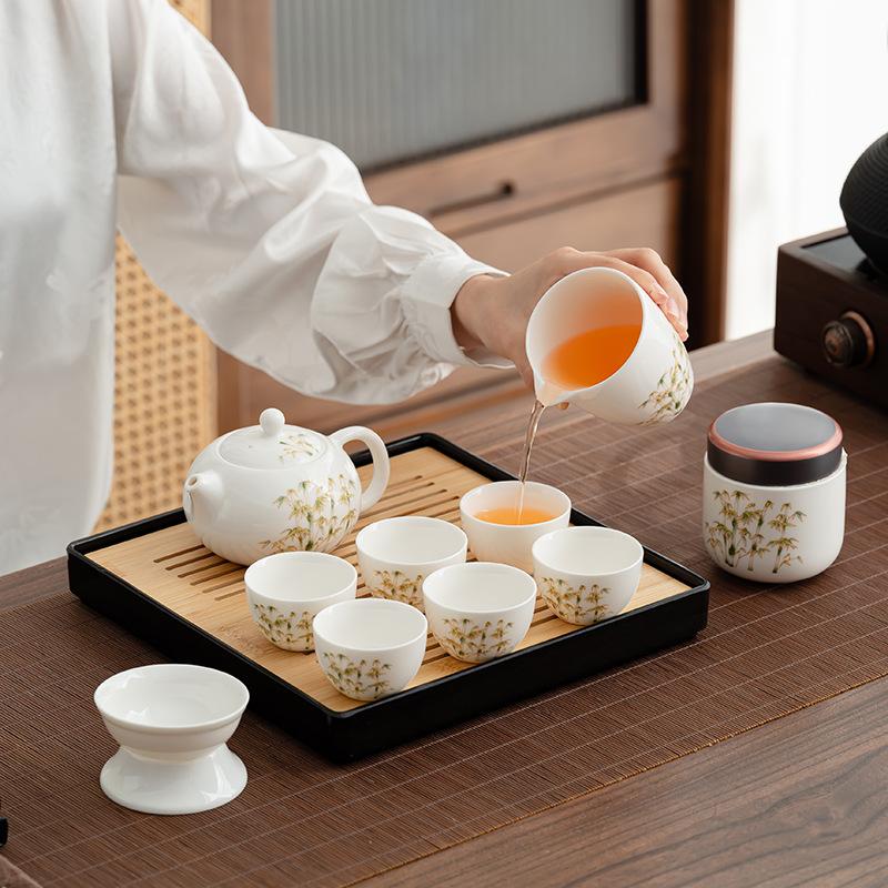 Business gift box merchandise Guochao Jinsi Guyun Kung Fu tea set tea portable home