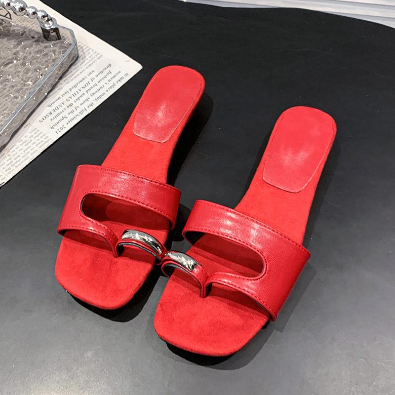 

Лето 2025 новый дизайн туфли-балетки с открытым носком женские с металлической пряжкой тапочки с носком темпераментные сандалии 42 красный
