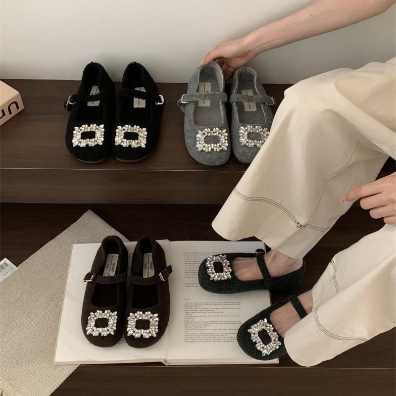 French flat-bottomed velvet Mary Jane fluffy shoes for women's 2025 autumn and winter retro rhinestones with skirts and warm shoes
