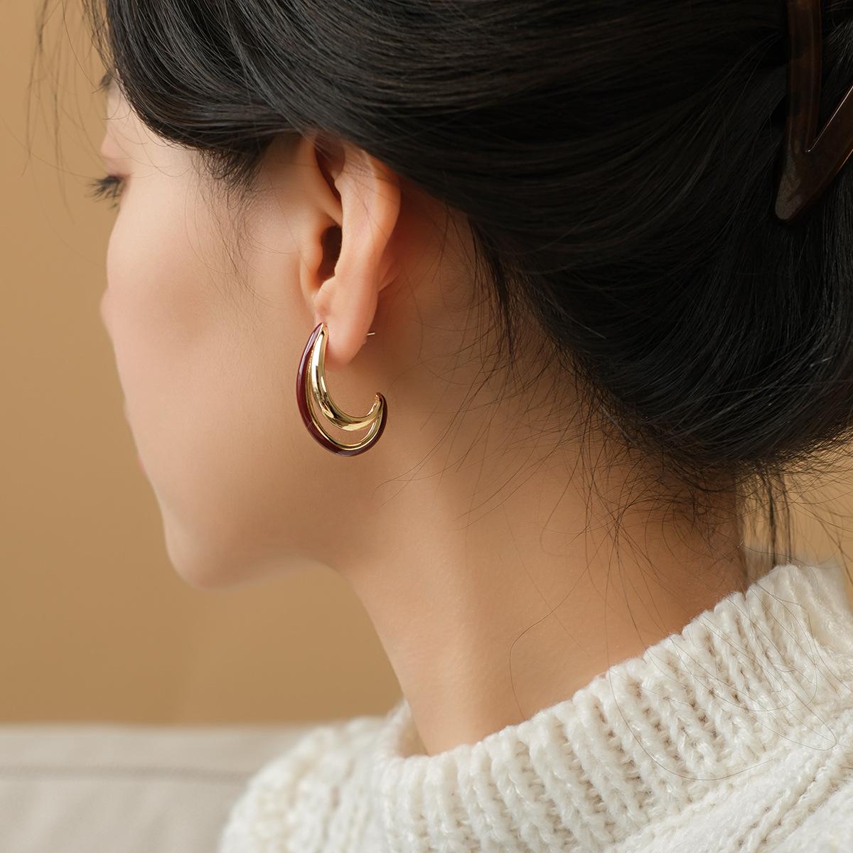 

Ankola red earrings autumn and winter burgundy earrings light luxury high-end temperament atmospheric silver needle earrings simple