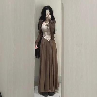Women's Three-Piece Suit: Autumn 2025 Pure Desire Style - Long-Sleeved Cardigan, Suspender Vest, and Wide-Leg Pants.
