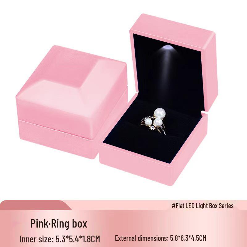 Diamond-Faceted Light-Up Jewelry Box for Rings, Bracelets, and Necklaces