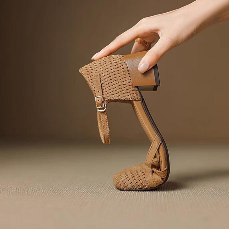 2025 summer new beautiful flip woven hollow bag head sandals women's skirt retro word with thick heels