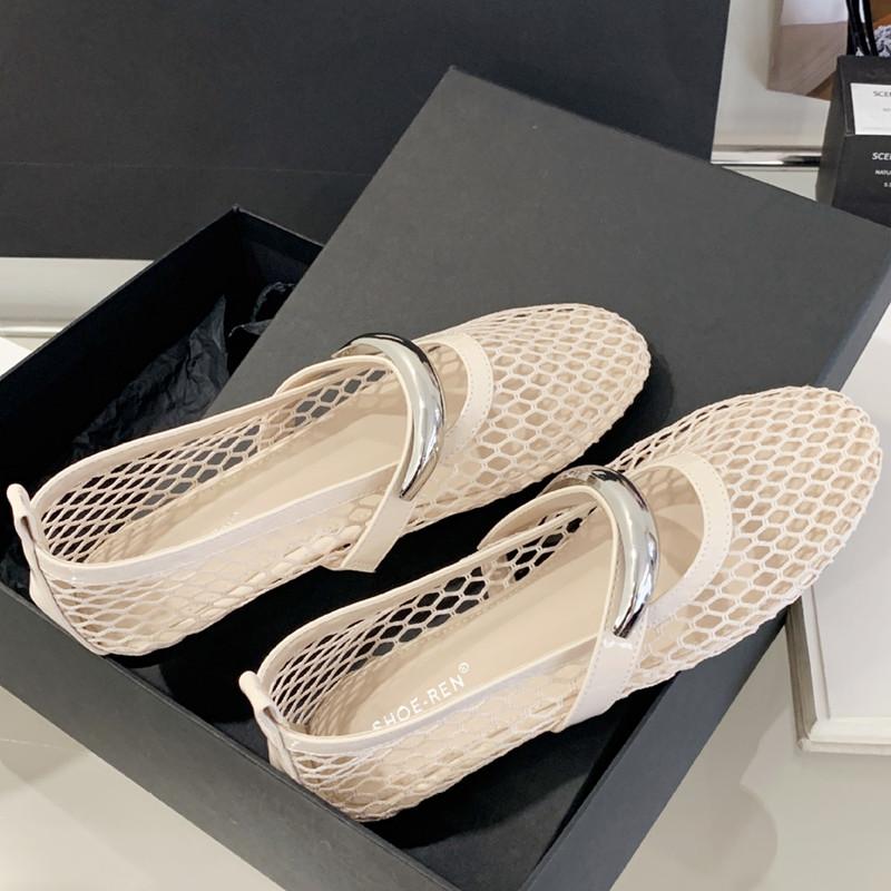 Fashion Mesh Round Toe Women Sandals Fashion Metal Decoration Breathable Hollow Flat Shoes Casual Comfort Shallow Non-slip Designer Shoe