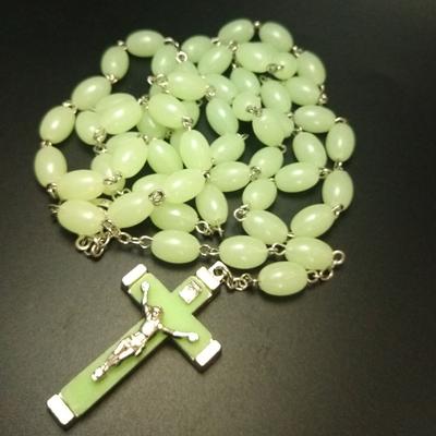 Luminous Christian Catholic Cross Rosary Necklace Glowing Light In Dark Beaded Rosary Necklaces for Men Women Christians
