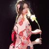 Dámské japonské kimono a yukata šaty pro formální fotografování