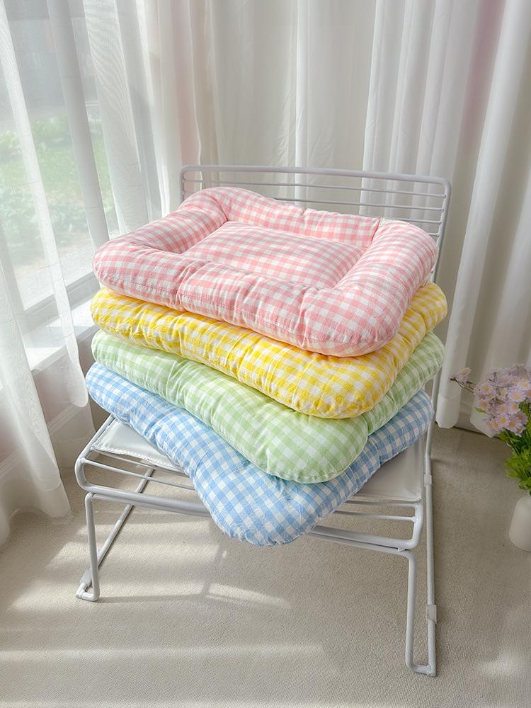 All Seasons Cushioned Dog Bed & Puppy Mat - Small Size