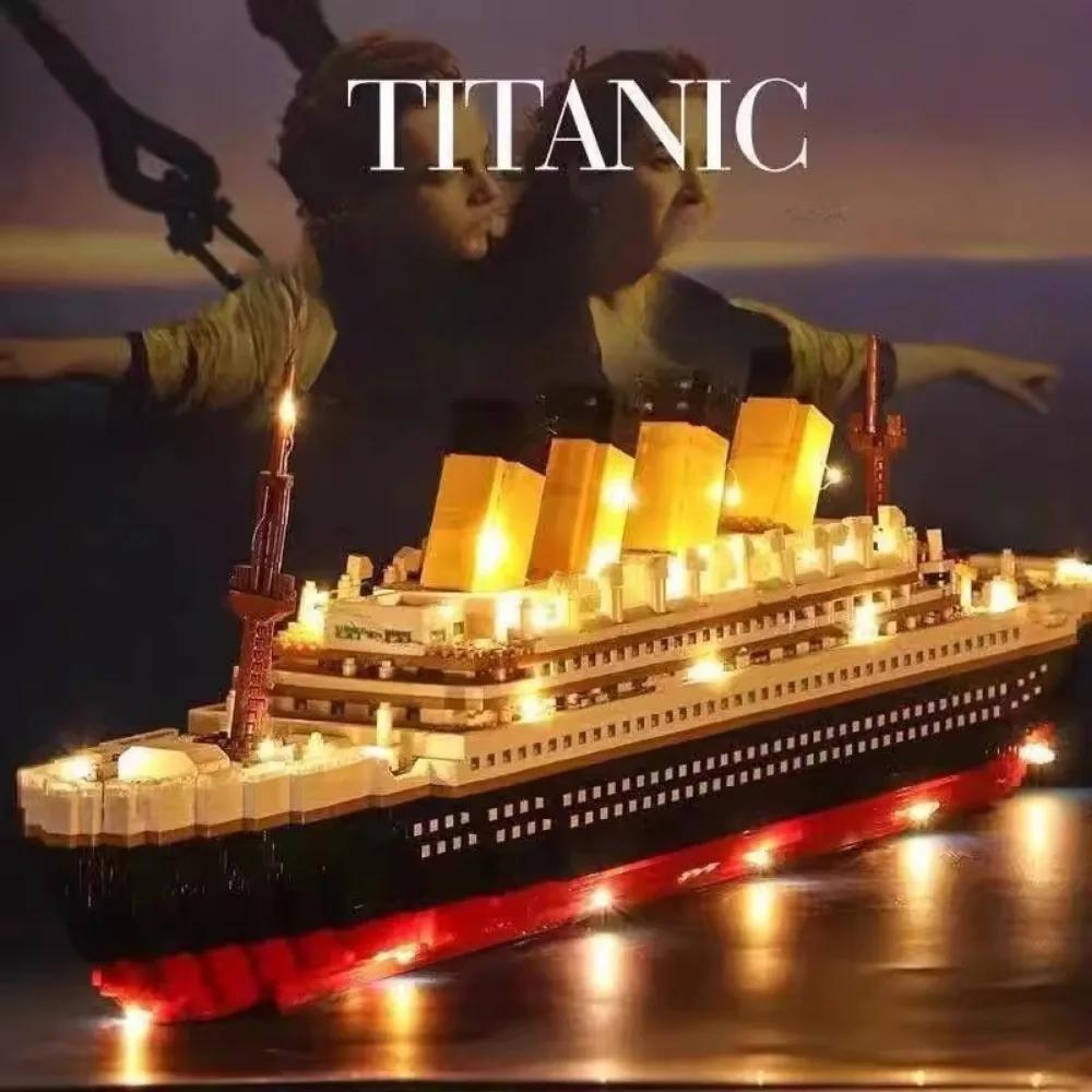 High-Quality Luxury High-Quality Titanic High-Quality Cruise High-Quality Ship High-Quality Building High-Quality Blocks Put Together Yourself