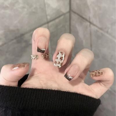24 Pieces Medium and Long European Square Merad Cat's Eye Leopard Print French Pearl Diamond Autumn and Winter Temperament Nail Patch Diamond
